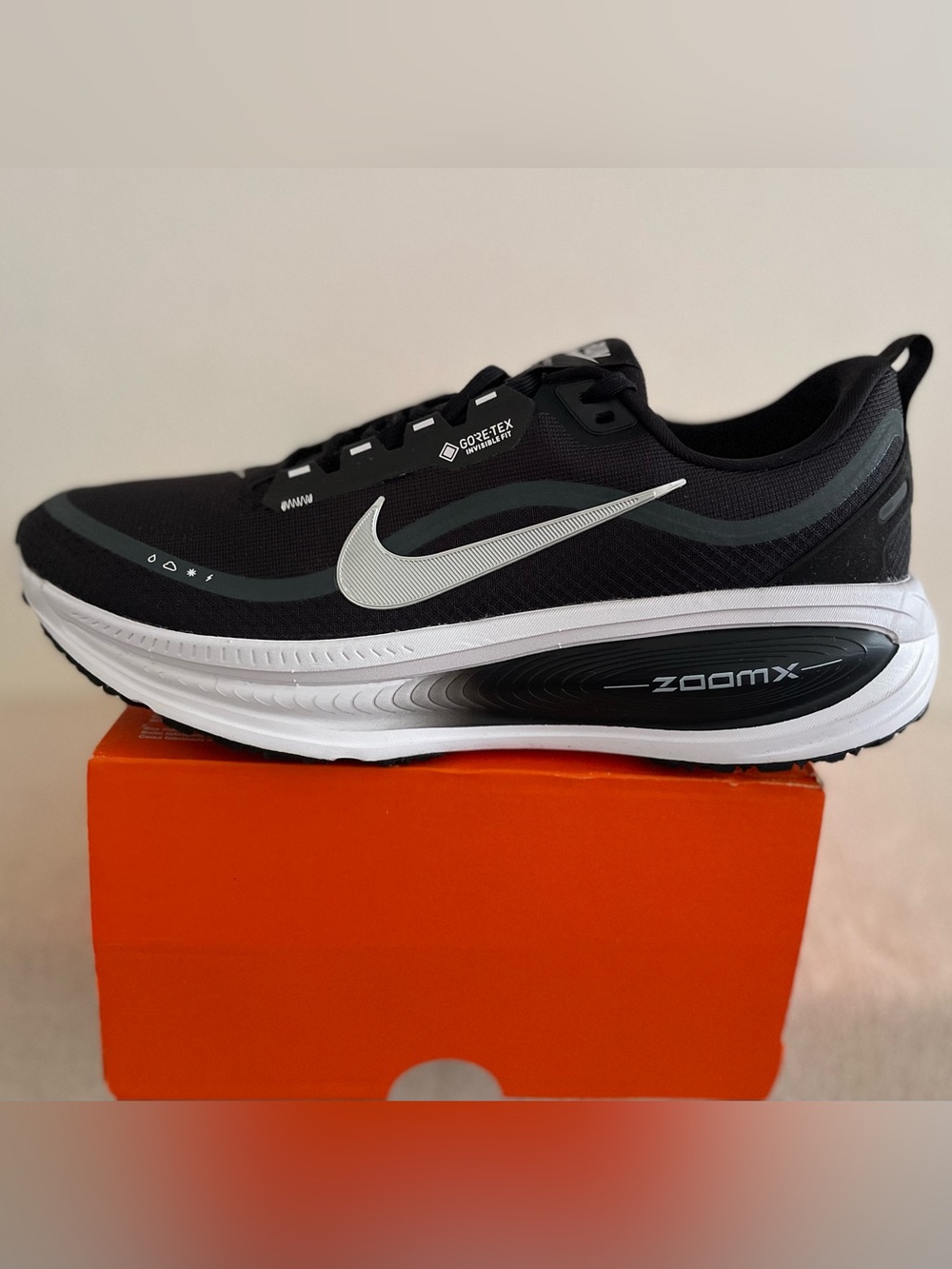 Size 12 - Nike Vomero 18 GORE-TEX Reflective Black Metallic Silver Men’s NEW
